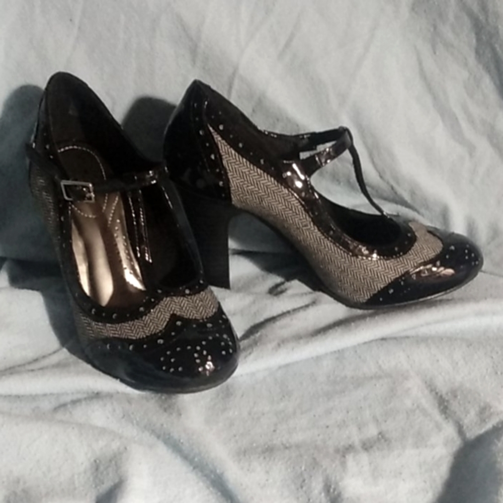 dexflex comfort wingtip shoes size 5